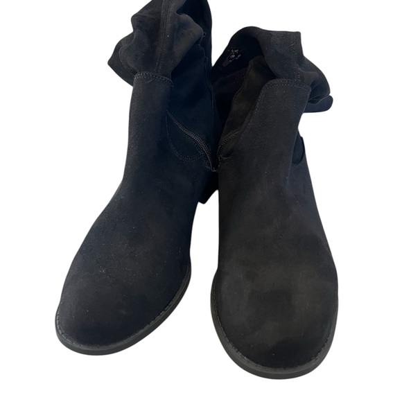 Worthington Elegant Black Knee-High Boots, Size 10 - Picture 4 of 6